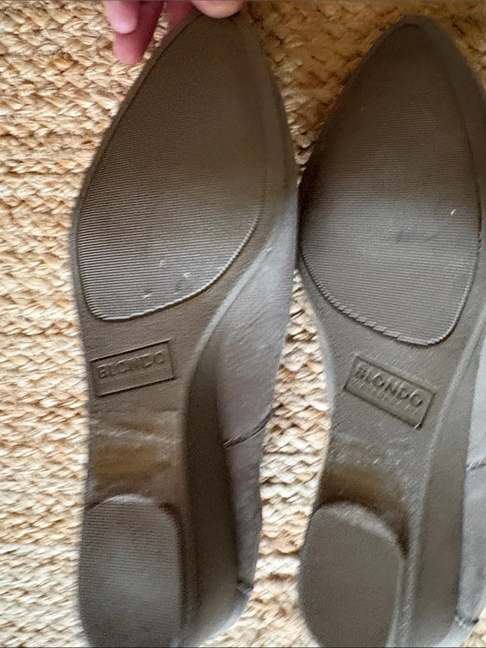 Blondo Etta Gray Pointed-Toe Waterproof Ballet Flats-size 7.5